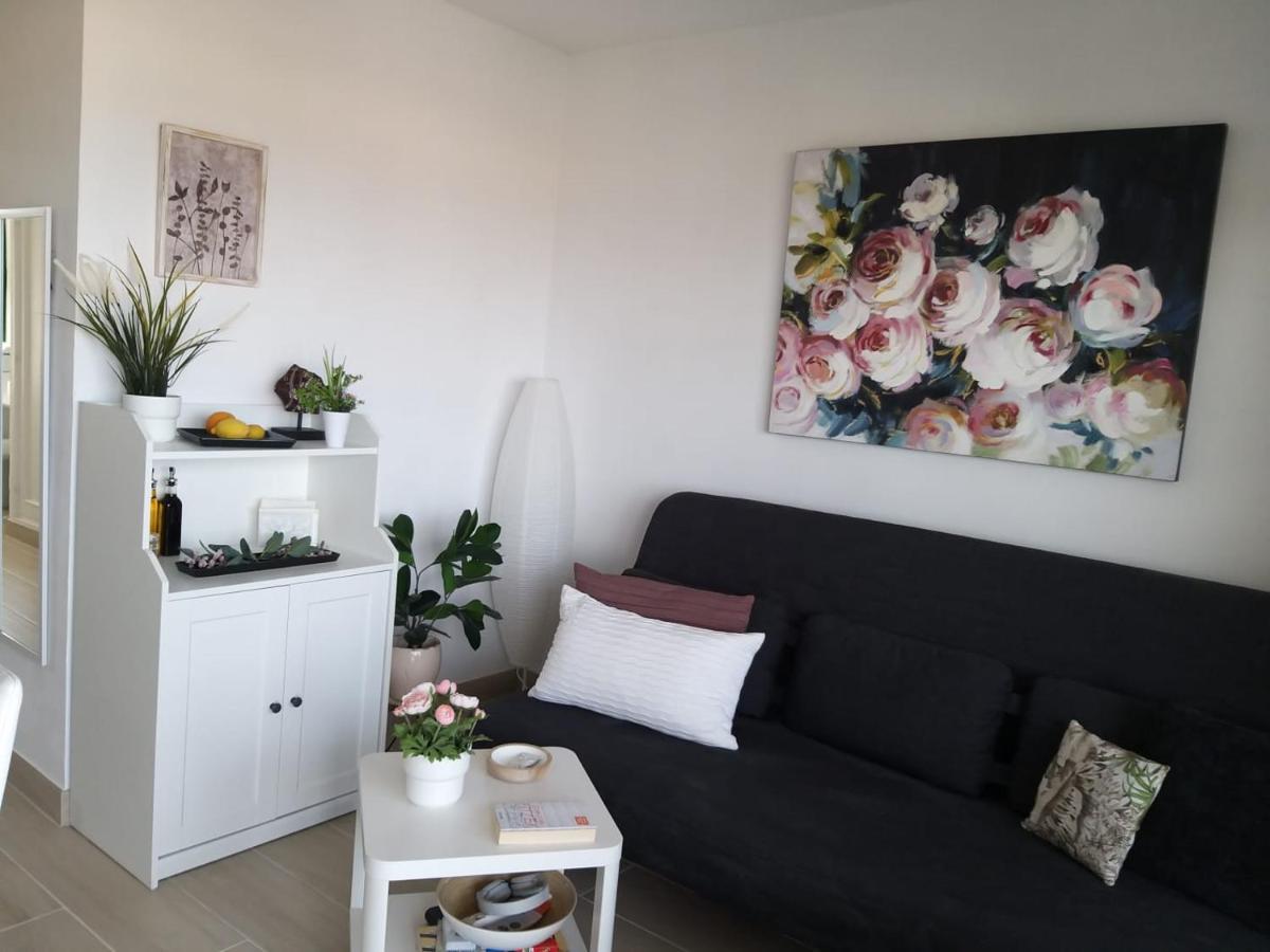 Neu Renoviertes, Huebsches Und Gemuetliches Appartement Mit Balkon Und Meerblick Costa De Antigua Exteriér fotografie